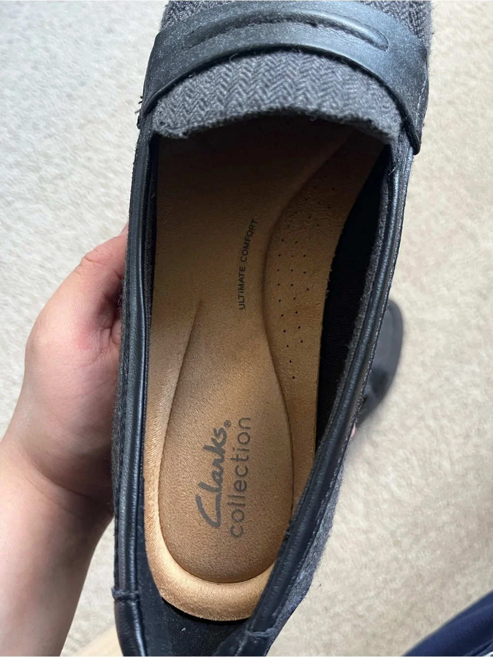 Clarks gray footbed versatile